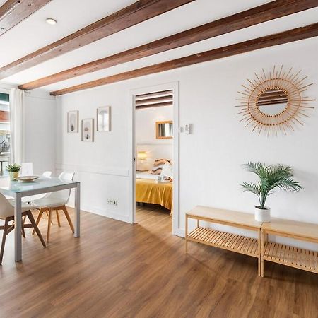 Lodging Apartments Liceu G1 برشلونة المظهر الخارجي الصورة