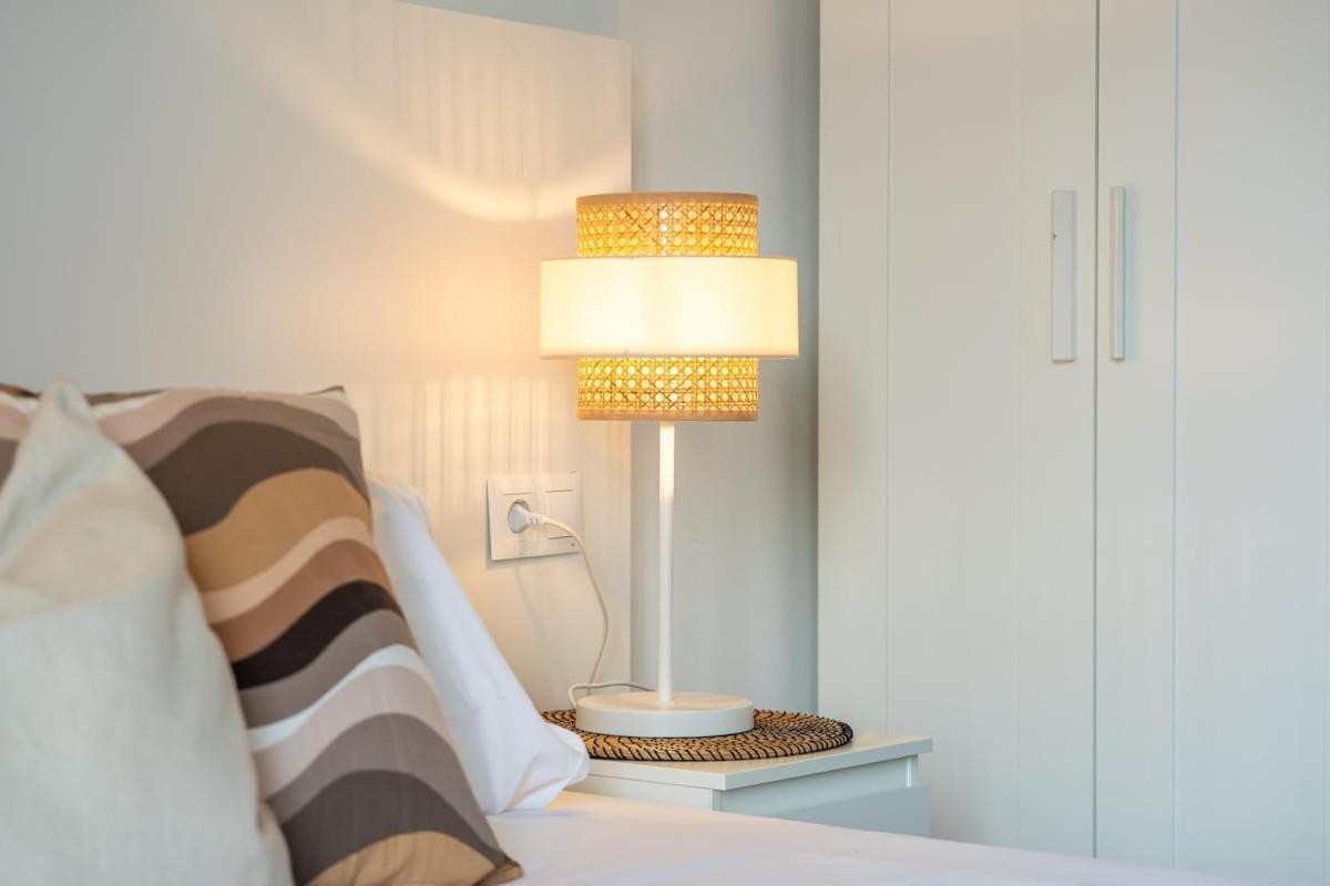 Lodging Apartments Liceu G1 برشلونة المظهر الخارجي الصورة