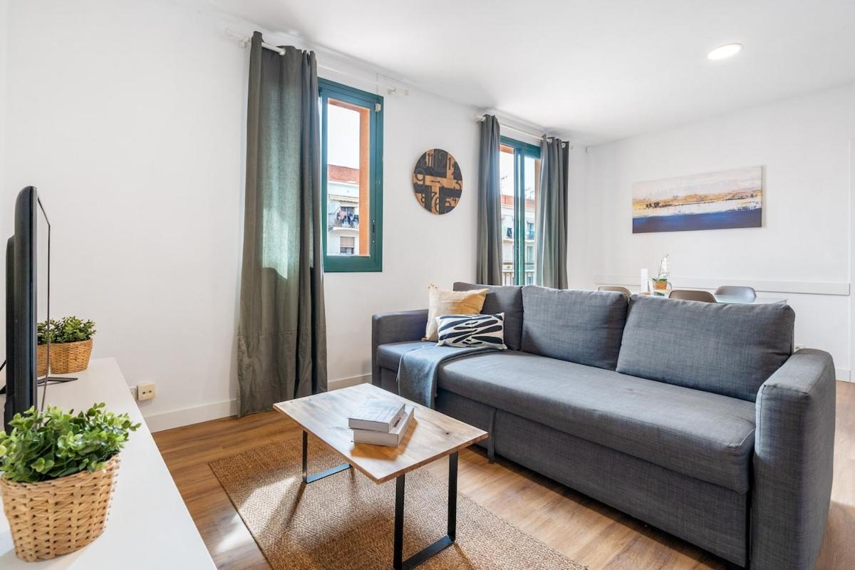 Lodging Apartments Liceu G1 برشلونة المظهر الخارجي الصورة