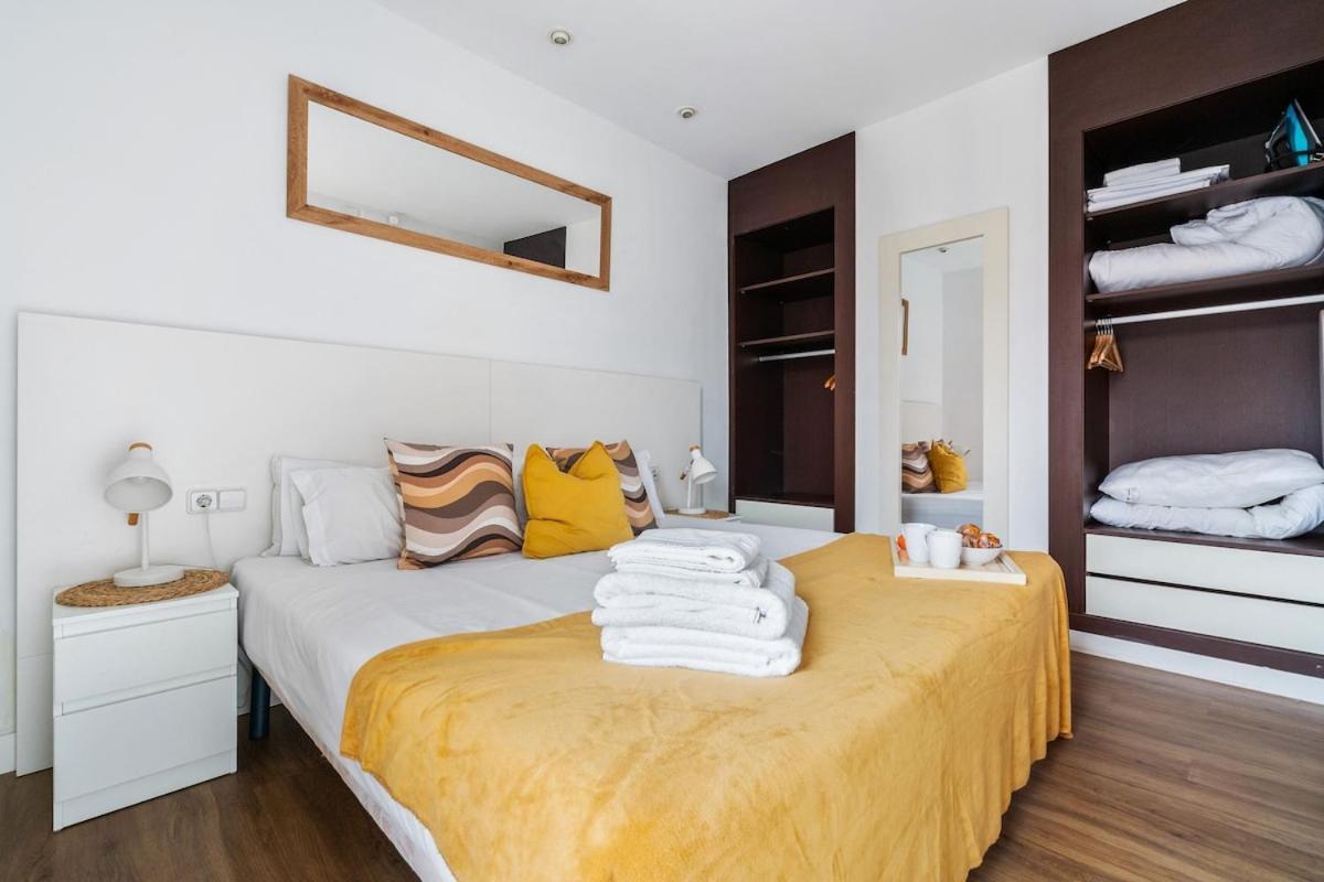 Lodging Apartments Liceu G1 برشلونة المظهر الخارجي الصورة
